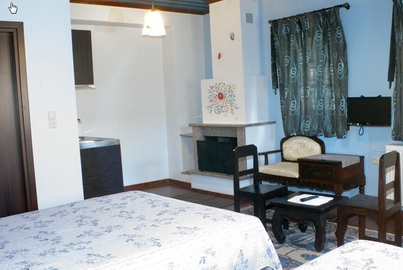 Hotel Dryades Negades Bilik gambar